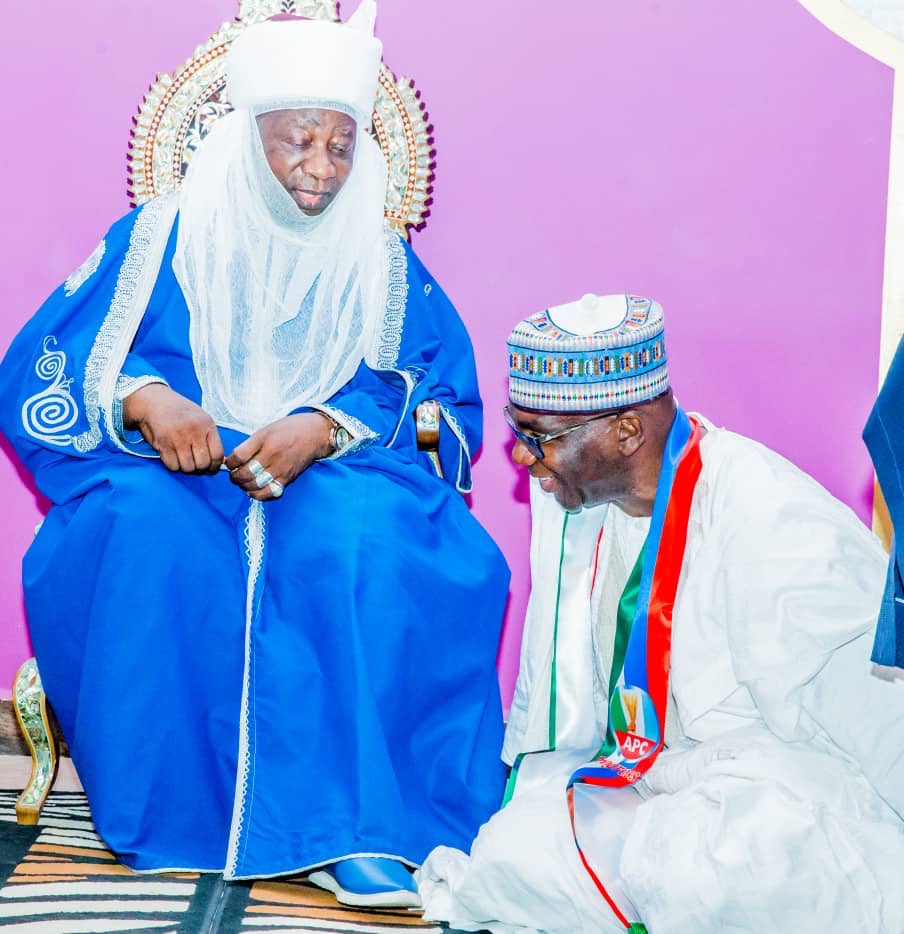 Gov AbdulRazaq commends Emir of Ilorin on coronation anniversary