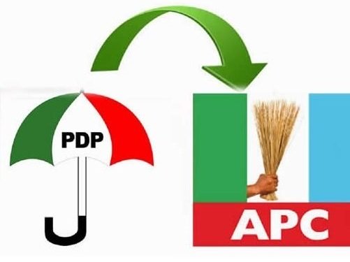 APC welcomes Ex-Kwara commissioner, other PDP decampees with glamour (See Photos)